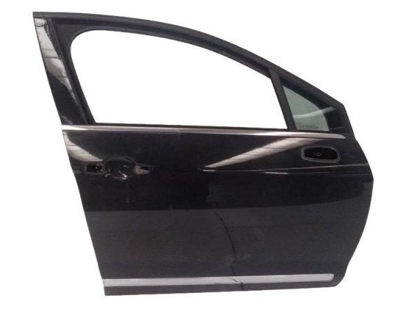 Acceder a la pieza Puerta delantera derecha