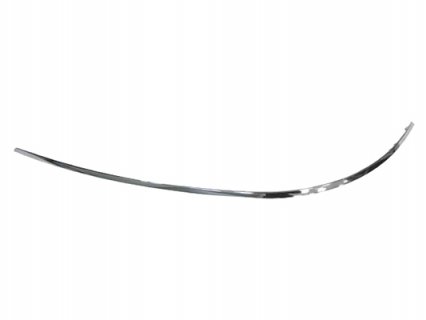 Acceder a la pieza Moldura izquierda parachoques trasero, cromada