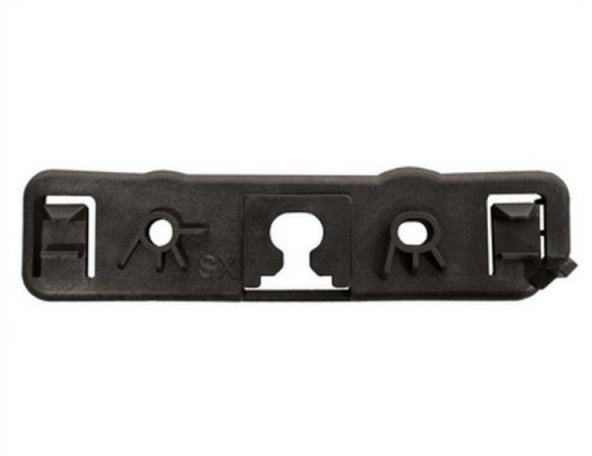 Acceder a la pieza Grapa izquierda parachoques trasero