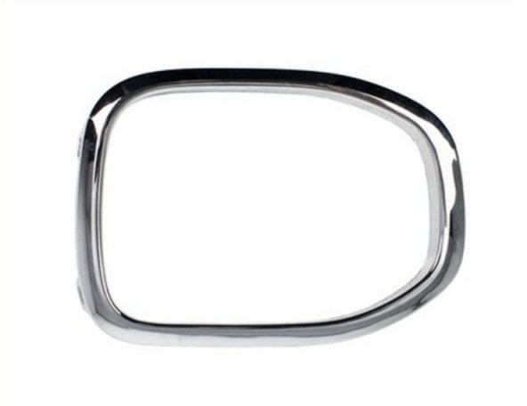 Acceder a la pieza Marco rejilla derecho, cromado